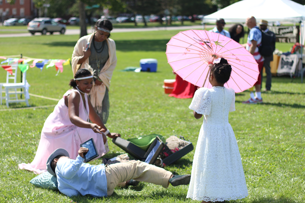 Happy Family 2 @ The Detroit Gatsby Lawn Party 2015 - Nick Drinks Blog